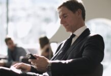 Arkéa Banque Entreprises & Institutionnels : Être à vos côtés dans la transmission de votre entreprise