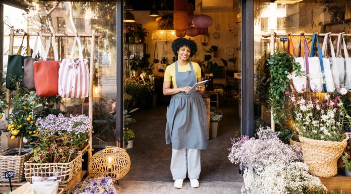 Younited enrichit son offre marchands avec le paiement fractionné en 3x/4x et un programme de cashback